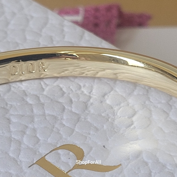 Christian Dior Logo Pearl Tribales Bracelet With Box - Picture 6 of 14